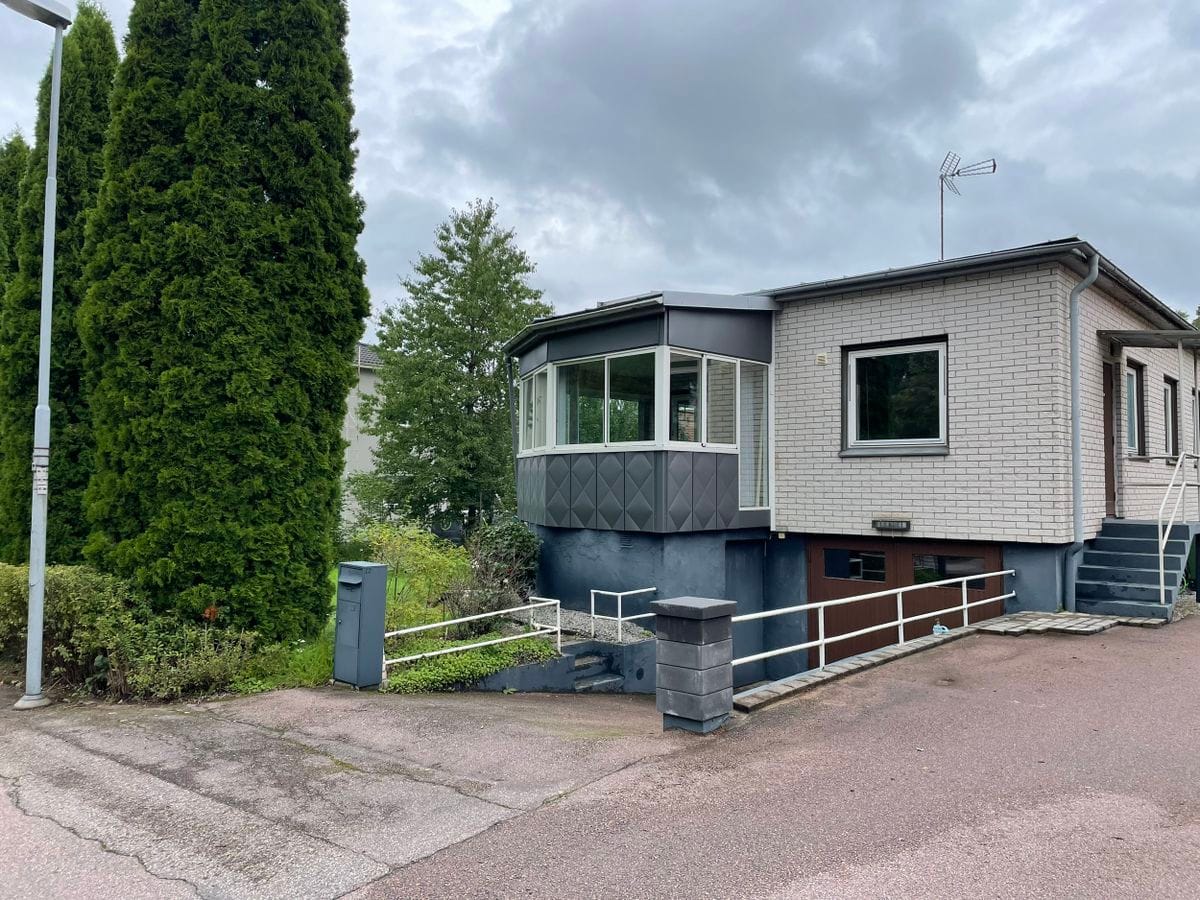 4-room house in Surahammar, Torsgatan - image 1 4-room house in Surahammar, Torsgatan - image 1